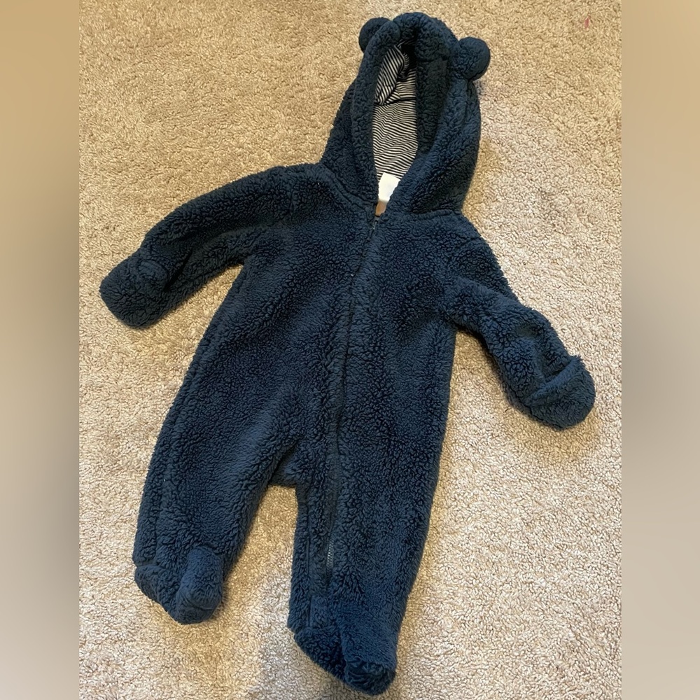 Carters. 3 months. Fuzzy bear suit. NWOT